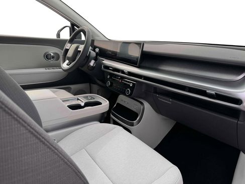 New 2026 Hyundai Ioniq 9 SE AWD/4WD image 15