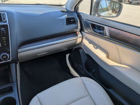 Used 2019 Subaru Outback 2.5i Limited image 17