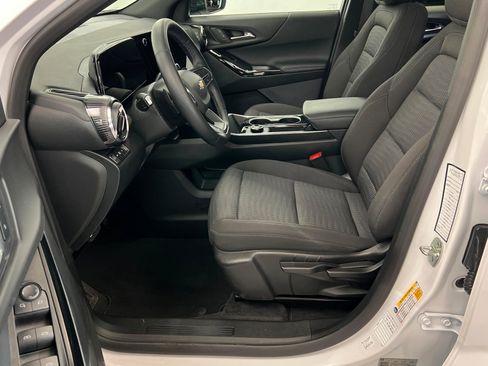 Used 2026 Chevrolet Equinox LT AWD/4WD image 18