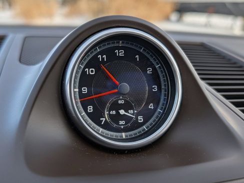 Used 2018 Porsche Macan S image 25