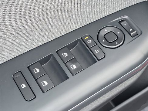 New 2025 Kia K4 EX image 19