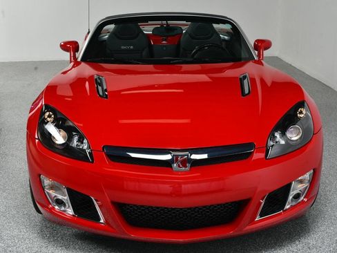 Used 2007 Saturn Sky Red Line RWD image 15