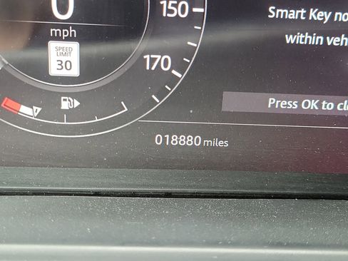 Used 2019 Land Rover Range Rover Velar R-Dynamic HSE AWD/4WD image 21