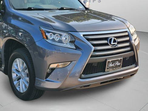Used 2017 Lexus GX 460 AWD/4WD image 34