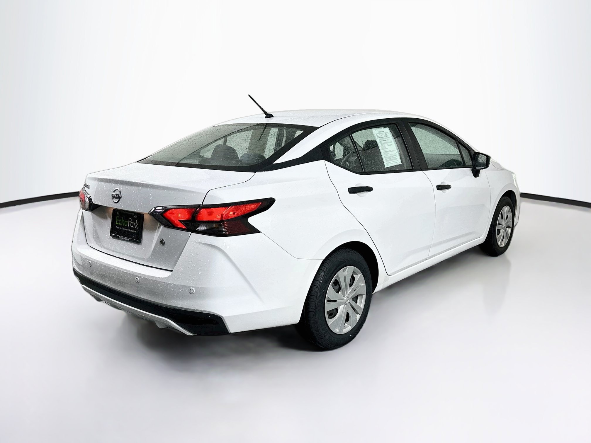 Used 2025 Nissan Versa S FWD image 9