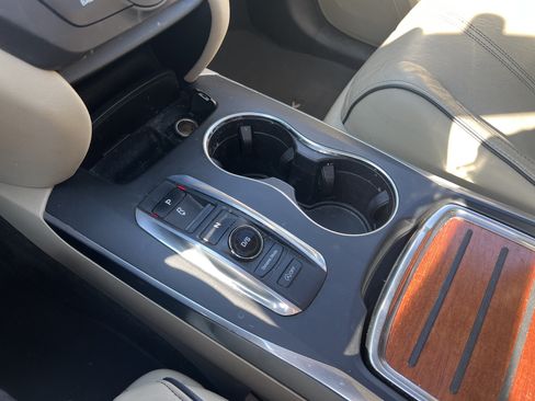 Used 2018 Acura MDX w/ Advance Package FWD image 23