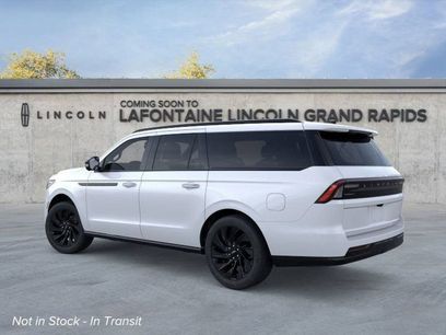 New 2026 Lincoln Navigator L Reserve w/ Jet Appearance Package