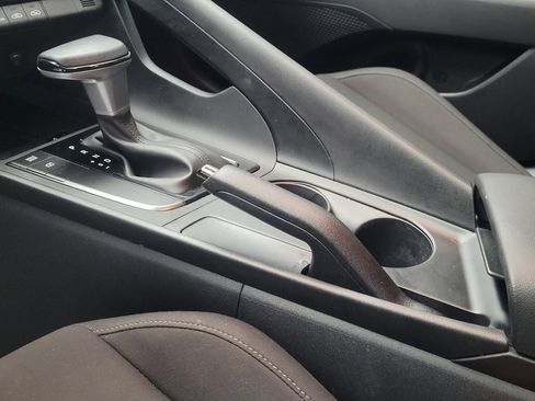 Used 2025 Hyundai Elantra Sport FWD image 26