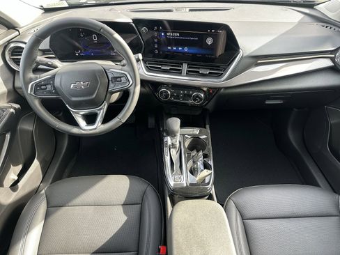 Certified 2025 Chevrolet Trax ACTIV w/ Driver Confidence Package image 18