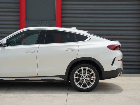 Used 2021 BMW X6 xDrive40i w/ Premium Package AWD/4WD image 11