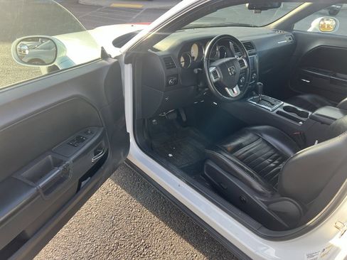 Used 2013 Dodge Challenger Rallye Redline image 11