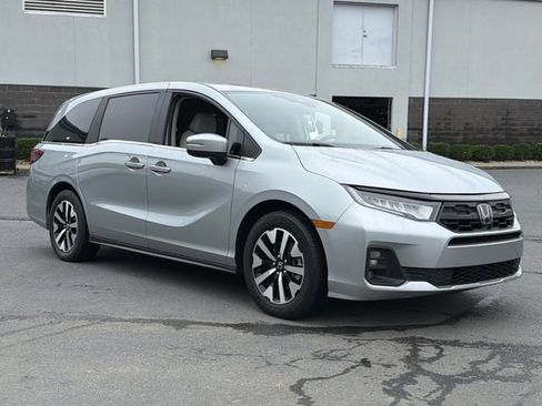 Used 2025 Honda Odyssey EX-L image 15