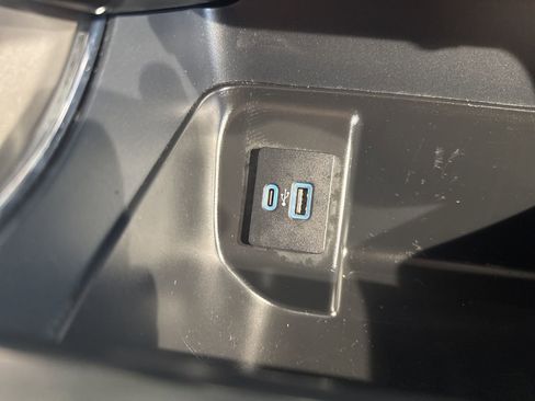 Used 2024 Ford F150 XLT w/ Mobile Office Package image 26