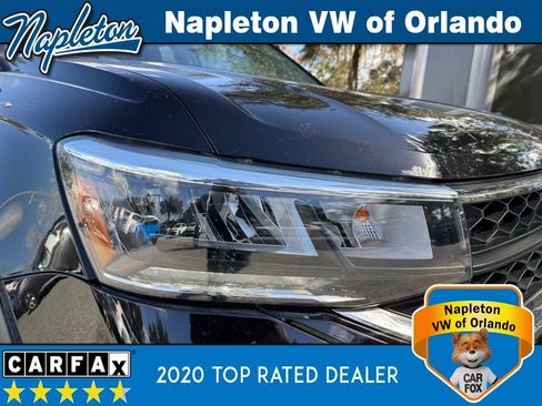 Used 2022 Volkswagen Taos SE image 7