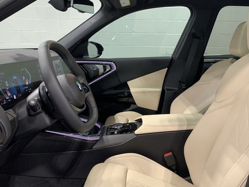 Used 2026 BMW X3 xDrive30i w/ Premium Package AWD/4WD image 12