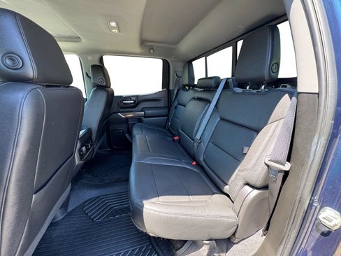 Used 2022 Chevrolet Silverado 1500 LT Trail Boss w/ LT Trail Boss Premium Package AWD/4WD image 8