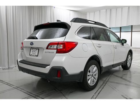 Used 2019 Subaru Outback 2.5i Premium w/ Popular Package #2 image 7