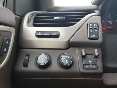 Used 2019 GMC Yukon XL Denali w/ Denali Ultimate Package image 24