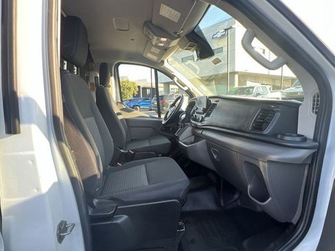 Used 2024 Ford Transit 250 Low Roof w/ Exterior Upgrade Package image 25