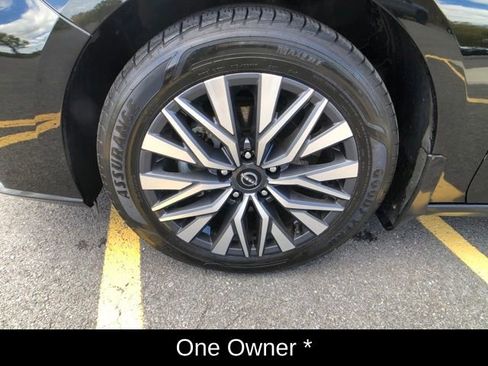 Used 2023 Nissan Altima 2.5 SV w/ SV Premium Package AWD/4WD image 10