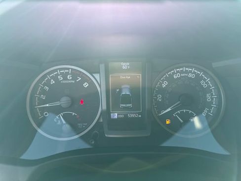 Used 2021 Toyota Tacoma TRD Sport image 20