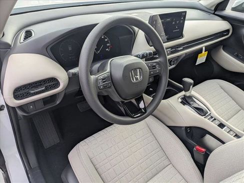 New 2026 Honda HR-V LX image 3