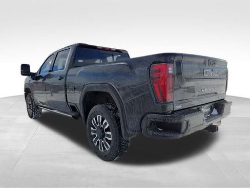 Used 2024 GMC Sierra 2500 Denali Ultimate image 10