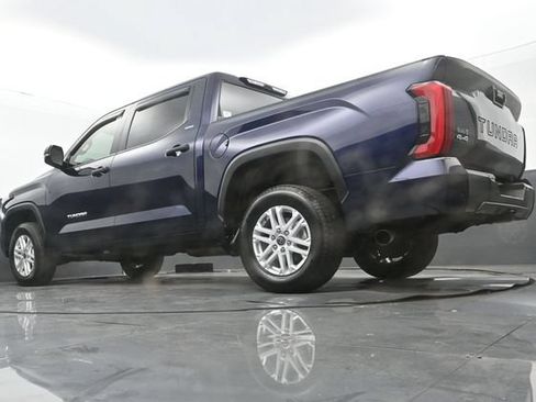 Used 2022 Toyota Tundra SR5 w/ SR5 Convenience Package AWD/4WD image 23