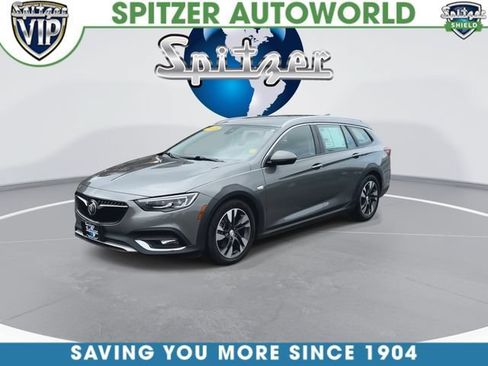 Used 2018 Buick Regal Essence w/ Driver Confidence Package #1 AWD/4WD image 4