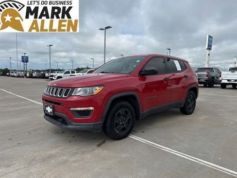 Used 2020 Jeep Compass Sport FWD image 2