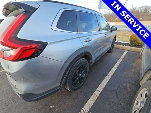 Used 2023 Honda CR-V Sport Touring image 3