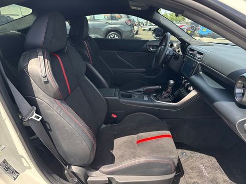 Used 2023 Subaru BRZ Limited RWD image 9