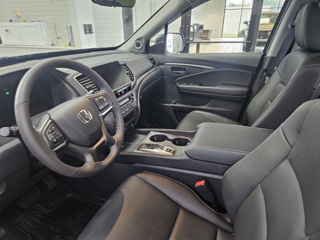 Used 2025 Honda Ridgeline RTL image 8