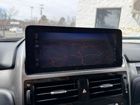 Used 2023 Lexus GX 460 Premium image 9