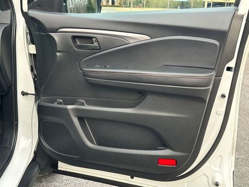 Used 2022 Honda Passport TrailSport image 15