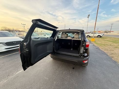 Used 2018 Ford EcoSport S image 5