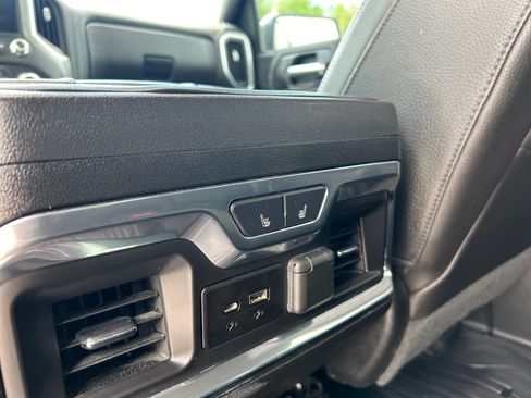 Used 2019 GMC Sierra 1500 Denali w/ Denali Ultimate Package AWD/4WD image 11