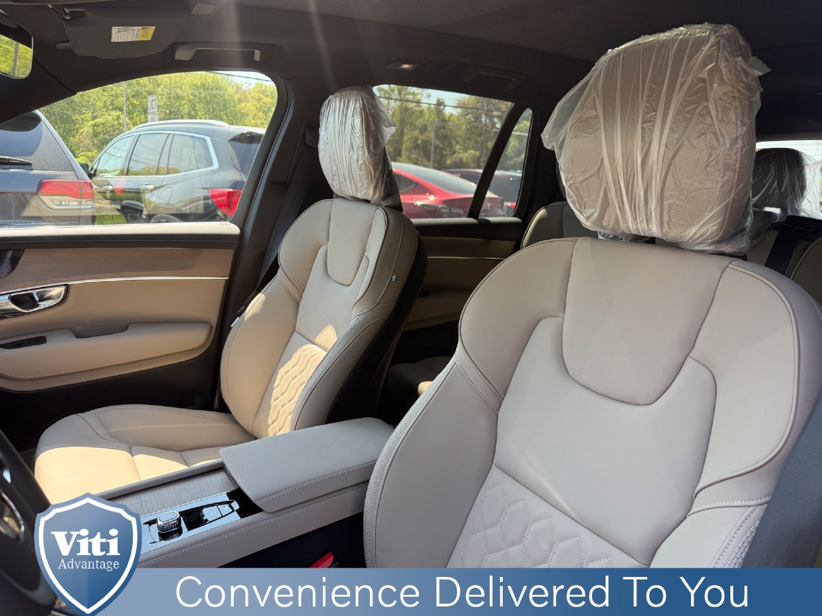 New 2026 Volvo XC90 T8 Plus w/ Protection Package Premier AWD/4WD image 13