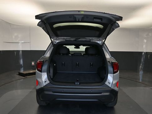 Used 2025 GMC Terrain Elevation image 11