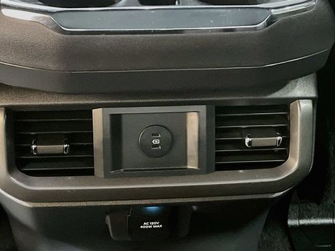 Used 2025 Ford F150 Lariat w/ FX4 Off-Road Package AWD/4WD image 26