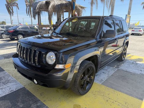 Used 2015 Jeep Patriot Sport w/ Power Value Group FWD image 1