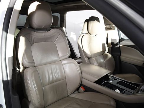 Used 2021 Lincoln Aviator Grand Touring w/ Equipment Group 302A image 19