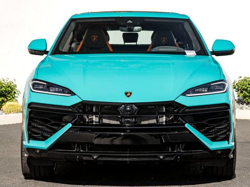 Used 2025 Lamborghini Urus SE AWD/4WD image 3