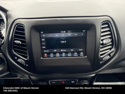 Used 2018 Jeep Compass Latitude w/ Popular Equipment Group image 21