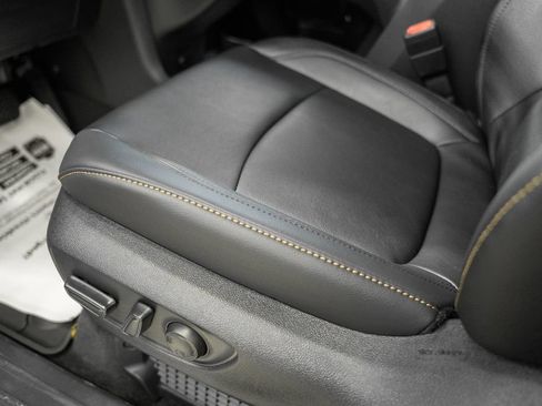 New 2026 Toyota Sienna XLE Woodland Edition AWD/4WD image 38