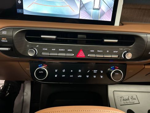Used 2026 Hyundai Palisade Calligraphy image 17