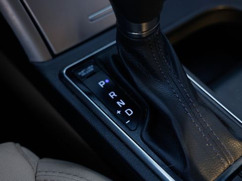 Used 2015 Hyundai Sonata SE image 32