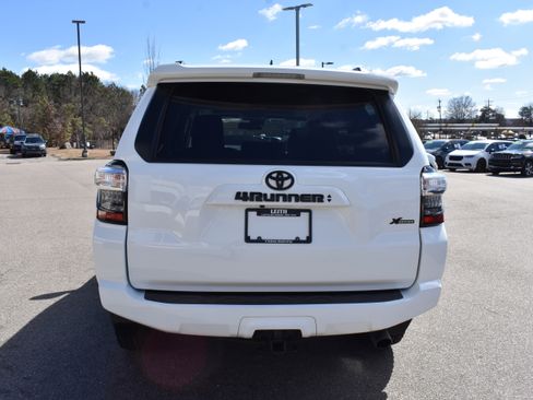 Used 2021 Toyota 4Runner SR5 Premium w/ Moonroof Package image 8