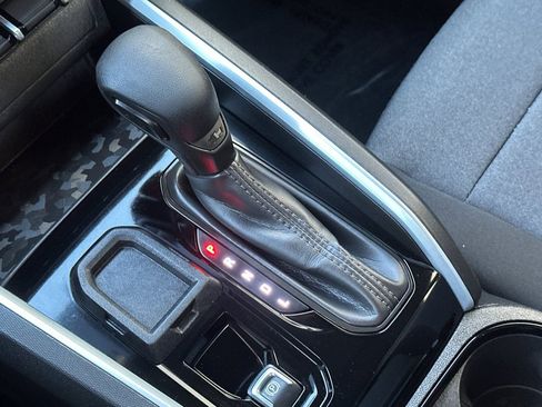 Used 2025 Chevrolet Colorado W/T image 19