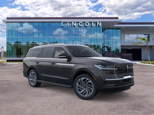 New 2026 Lincoln Navigator Premiere AWD/4WD image 7